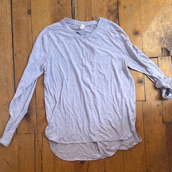 Under Armor Light Purple Long Sleeve - Picture 1 of 3